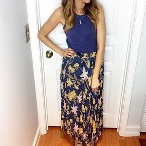 LOFT Outlet Floral Pleated Maxi